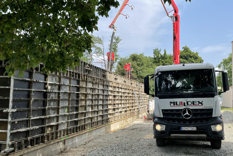 Projekty / Výstavba pavilónu ZŠ Malá Ida - foto