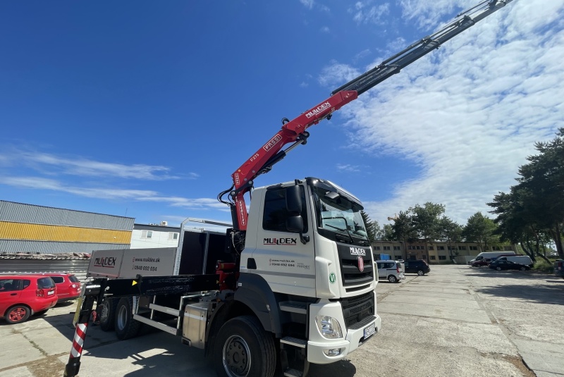 Vozový park / TATRA PHOENIX 6x6 - Auto s hydraulickou rukou - foto
