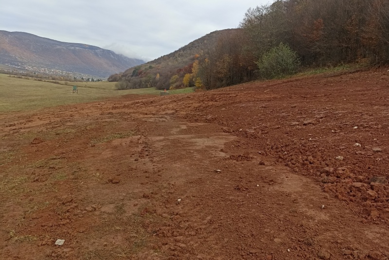 Referencie / Zemné a súvisiace práce pre potreby opravy a údržby technologických potrubných zariadení prepravnej siete - foto Referencie / Zemné a súvisiace práce pre potreby opravy a údržby technologických potrubných zariadení prepravnej siete - foto