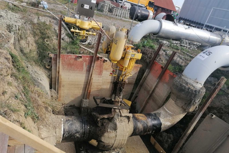 Referencie / Zemné a súvisiace práce pre potreby opravy a údržby technologických potrubných zariadení prepravnej siete - foto Referencie / Zemné a súvisiace práce pre potreby opravy a údržby technologických potrubných zariadení prepravnej siete - foto